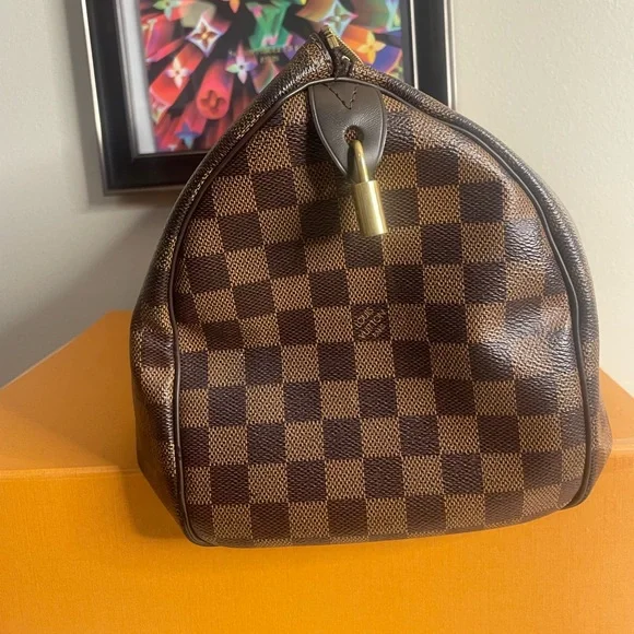 🎉SOLD✨🎉Authentic Louis Vuitton Damier Ebene Speedy 30 (2019) - Picture 13 of 16